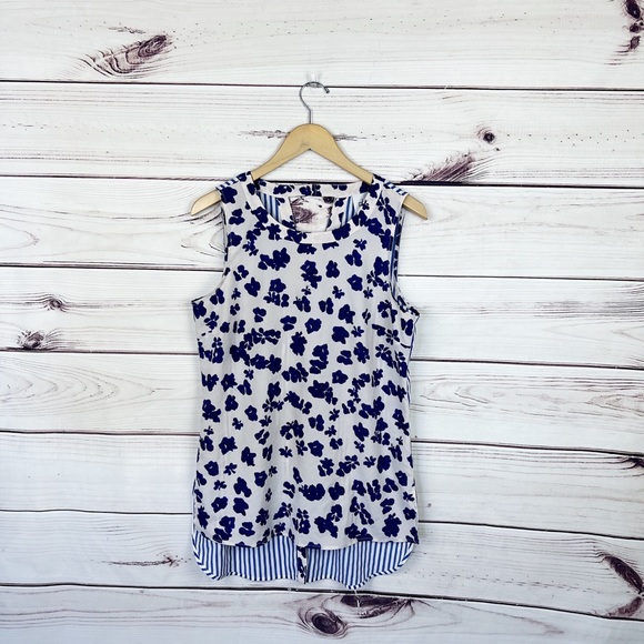 CABI #5357 High Low Blue Floral Blouse Sz Medium - Picture 3 of 8